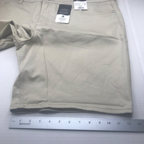 Lee Women's 22M Midrise Bermuda Regular Fit Pioneer Beige Short New With Tags - Picture 10 of 12